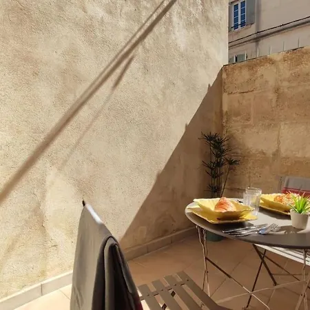 Apartment Le Nid - Proche Theatres - Terrasse - Centre-ville - Clim - Wifi Avignon