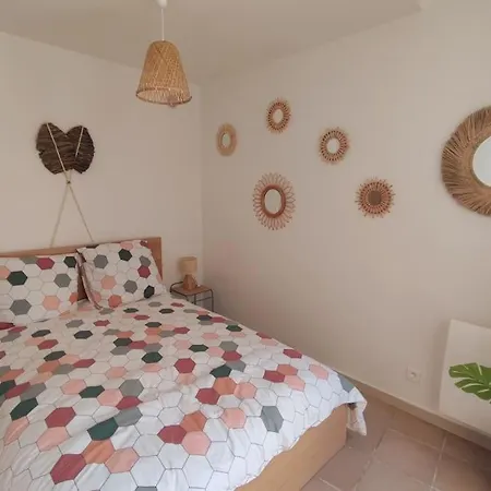 Le Nid - Proche Theatres - Terrasse - Centre-ville - Clim - Wifi Apartment Avignon